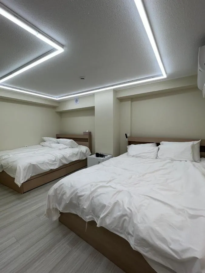 Winwin Guesthouse Seoul Guest house